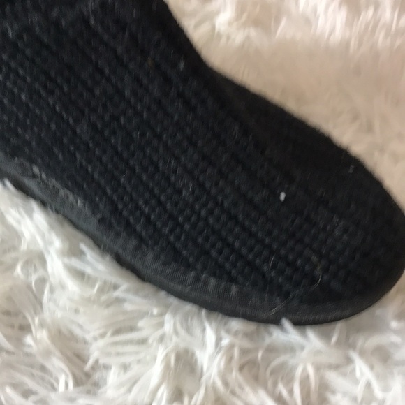 UGG Classic Carey Sweater Knot Boots - Picture 9 of 10